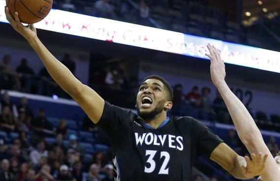 全国首次室内跳伞营训在重庆际华园举行.